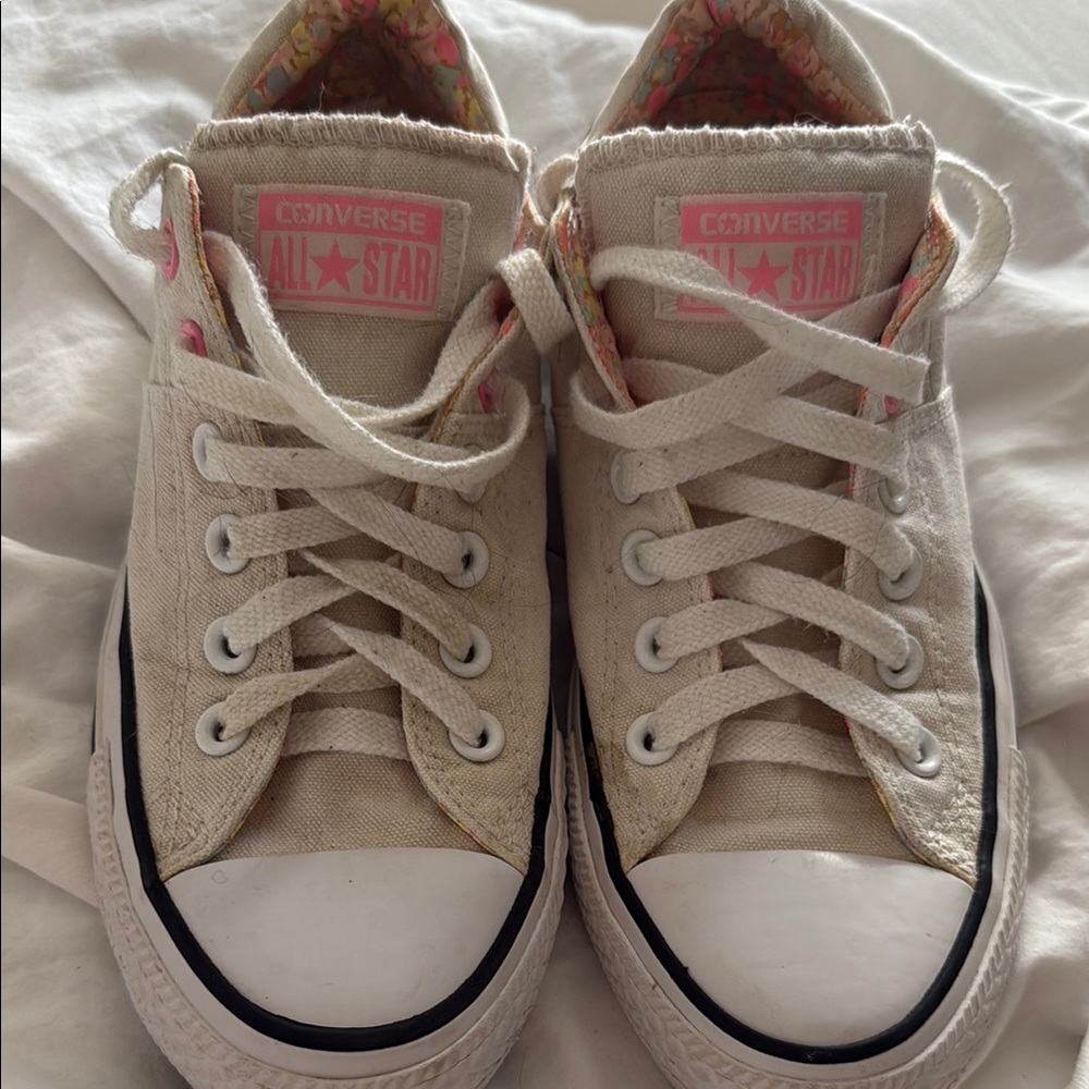 Converse All Star Beige and Pink Sneakers